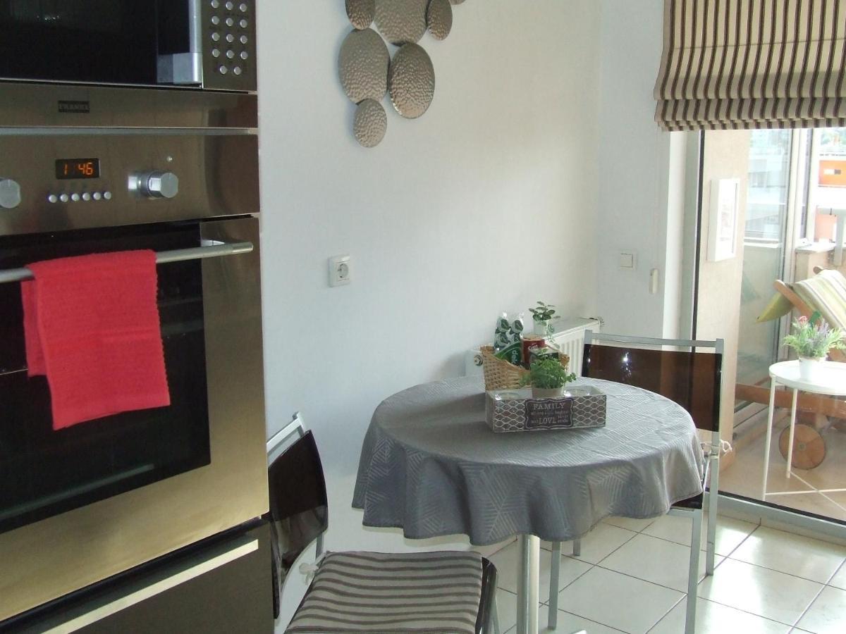 Family Retreat Politehnica Park Apartment Bucharest Luaran gambar