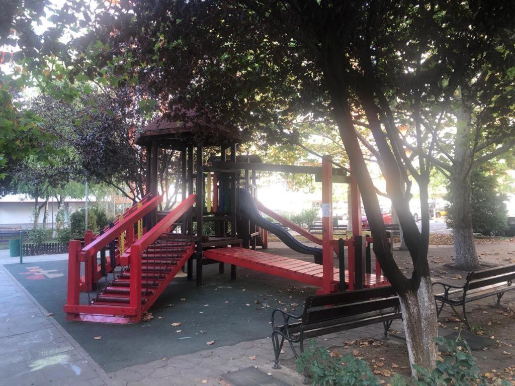 Family Retreat Politehnica Park Apartment Bucharest Luaran gambar